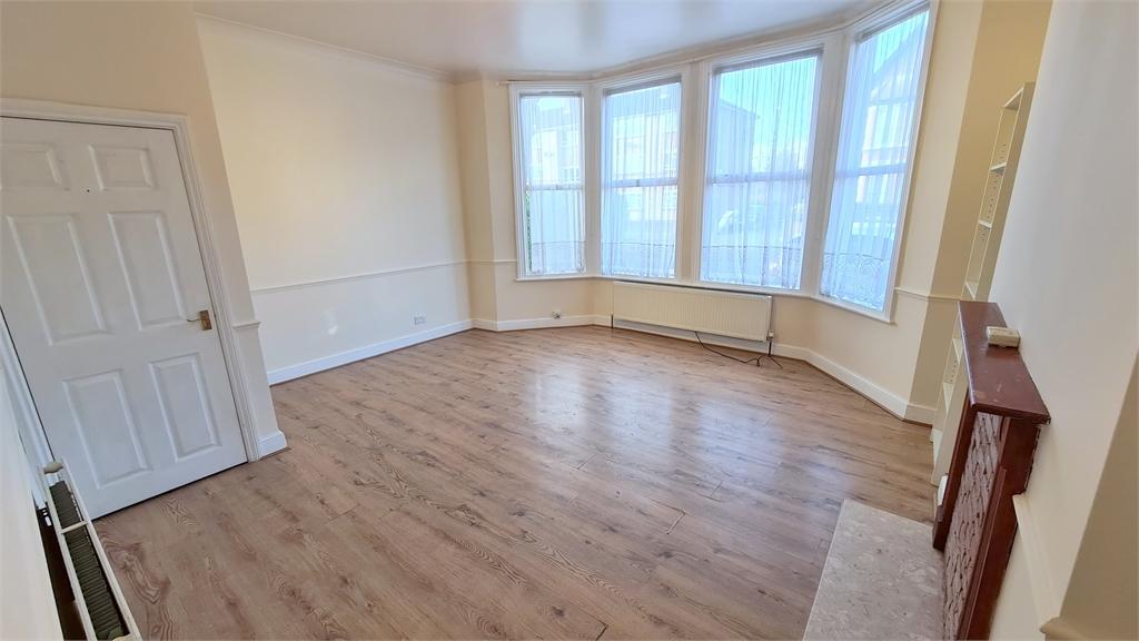 Bargery Road, Catford, London, Studio - £1,350 pcm (£312 pw)