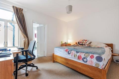 17 Lansdowne Road, Purley, CR8 2PD