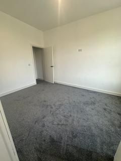 2 bedroom end of terrace house to rent, Crossley Lane, Mirfield WF14
