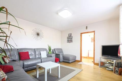 37 Randall Close, Slough, SL3 8RJ