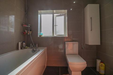 37 Randall Close, Slough, SL3 8RJ