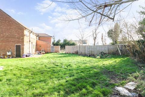 37 Randall Close, Slough, SL3 8RJ