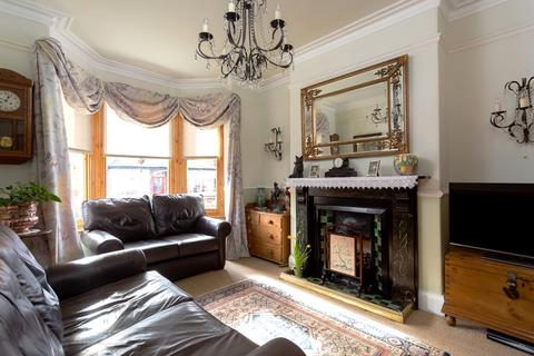 4 bedroom terraced house for sale - Aldreth Grove, York, YO23