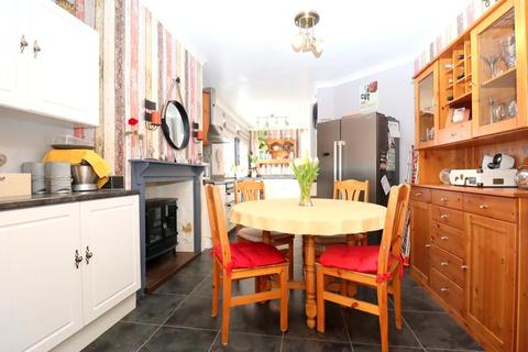 140 Barton Road, Luton, LU3 2BD