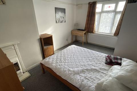 86 Danesbury Crescent, Birmingham, B44 0QS