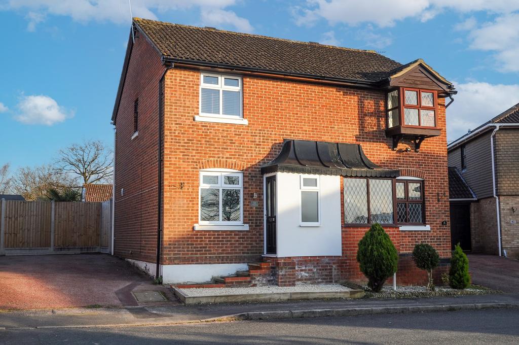 Portman Drive, Billericay, CM12 2 bed semidetached house £380,000