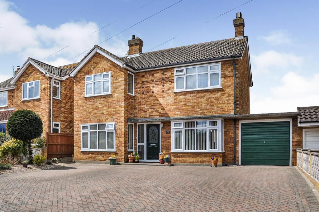 Gordon Road, Chelmsford, CM2 3 bed detached house £655,000