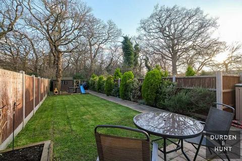 132 Ainslie Wood Road, London, E4 9DD