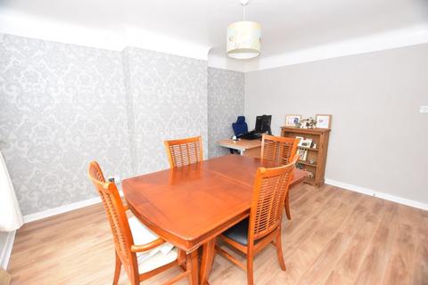 55 Berrylands Road, Wirral, CH46 7TY