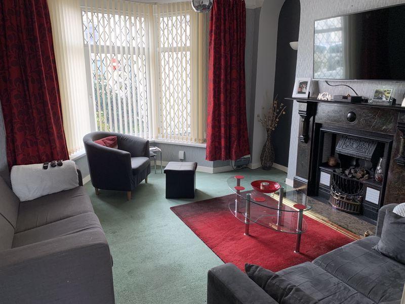 The Ropewalk, Neath, SA11 1EW 4 bed townhouse £120,000