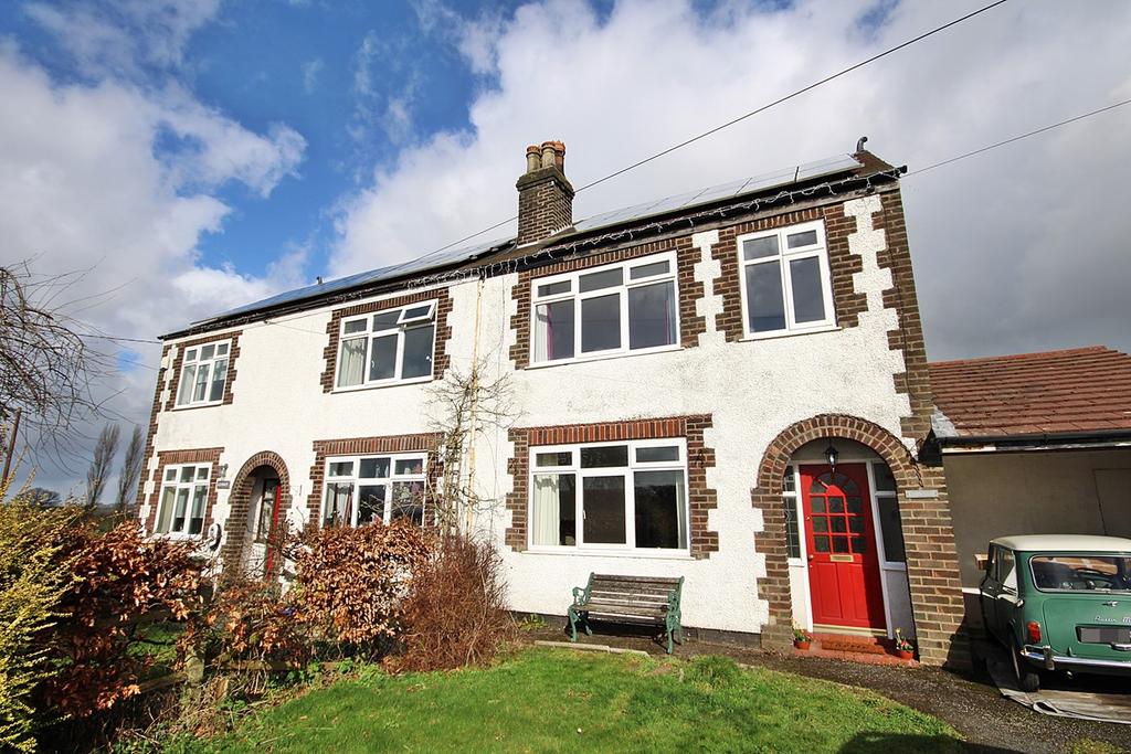 School Lane, Higher Whitley... 3 bed semidetached house £1,100 pcm