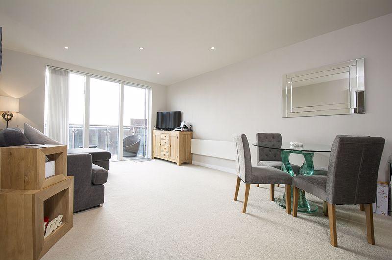 The Heart, WaltonOnThames 1 bed apartment £1,200 pcm (£277 pw)