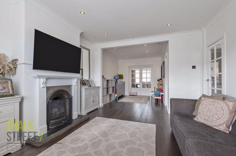 Hazelmere Gardens, Hornchurch, RM11 4 bed end of terrace house £650,000