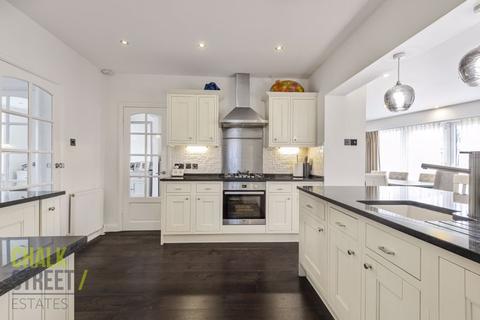 53 Hazelmere Gardens, Hornchurch, RM11 2AS