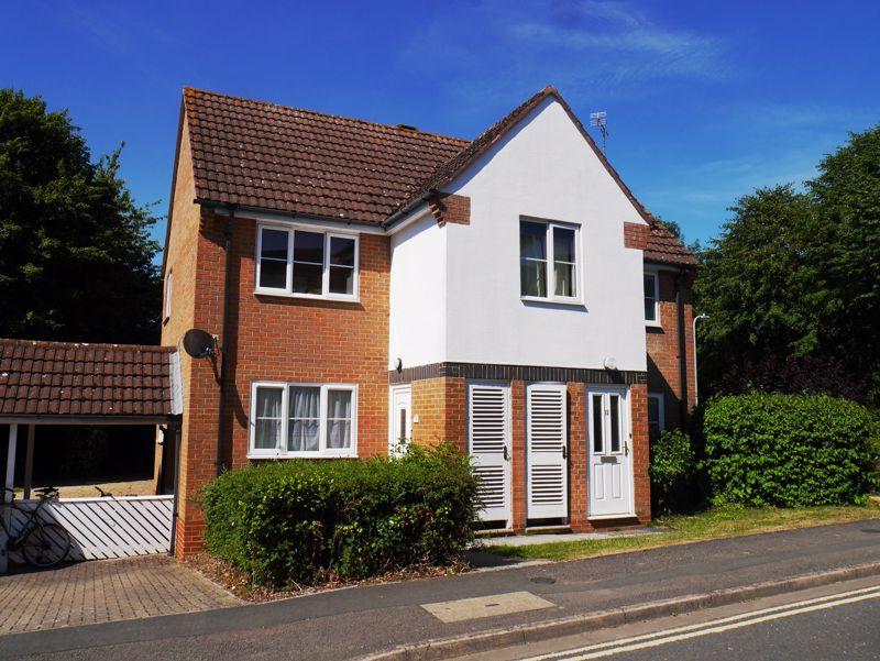 Marston, Oxford 2 bed apartment - £340,000