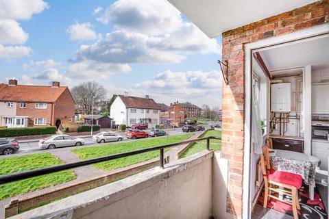 Flat, 61 Woodgate Avenue, Chessington, KT9 2QJ