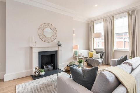 2 bedroom apartment to rent, Green Street, Mayfair, London, W1K