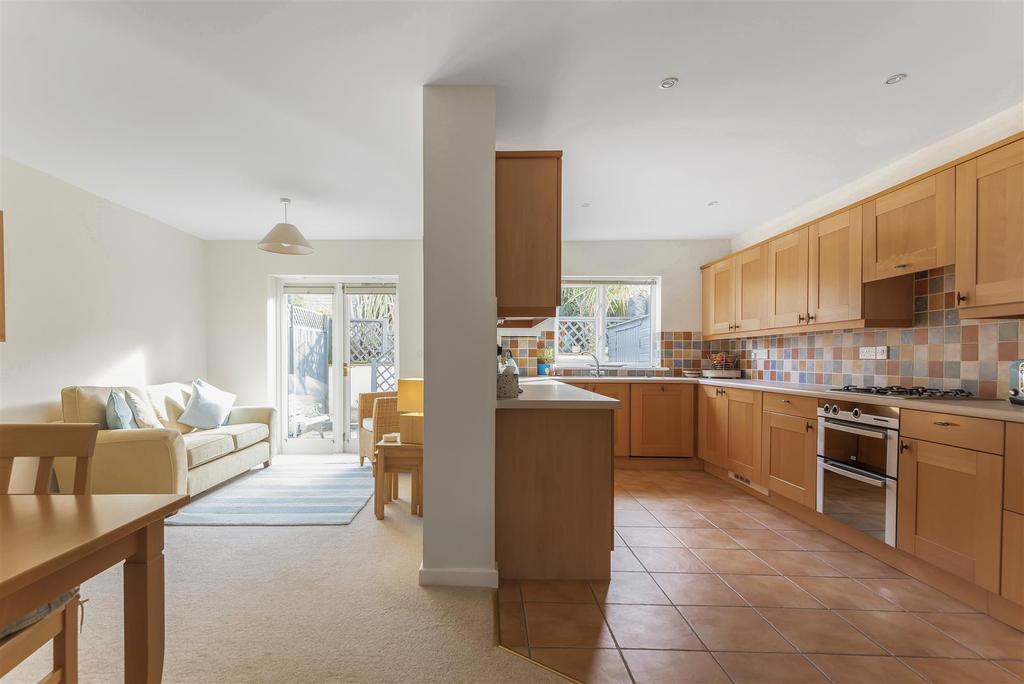 Barnes Meadow, Uplyme, Lyme Regis 4 bed terraced house £475,000