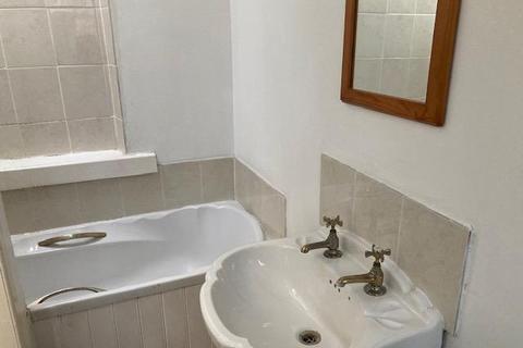 9 Cambrian Terrace, Bala, LL23 7UT