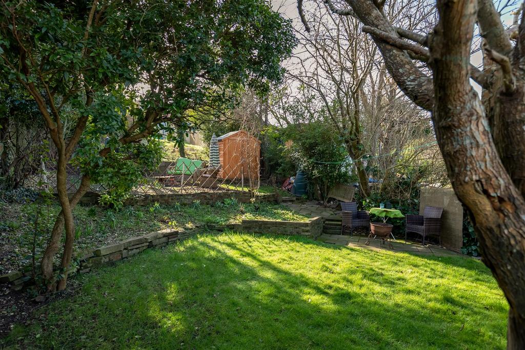 Greenfield Crescent, Brighton 4 bed house £500,000