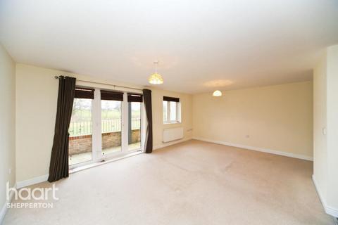 undefined, Fairwater Drive, Shepperton