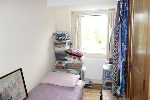 2 bedroom flat for sale - Howard Road, London