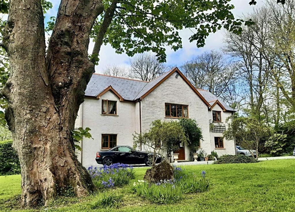 Gramarye, Welsh Hook, Wolfscastle... 5 bed detached house £625,000