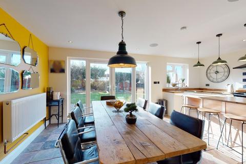 23 Avondale Close, Whitstable, CT5 3QA
