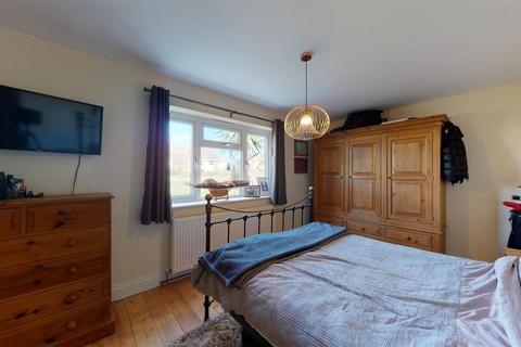23 Avondale Close, Whitstable, CT5 3QA
