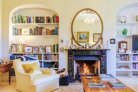 Courtyard House Barcombe Place, Barcombe, Lewes, BN8 5DL