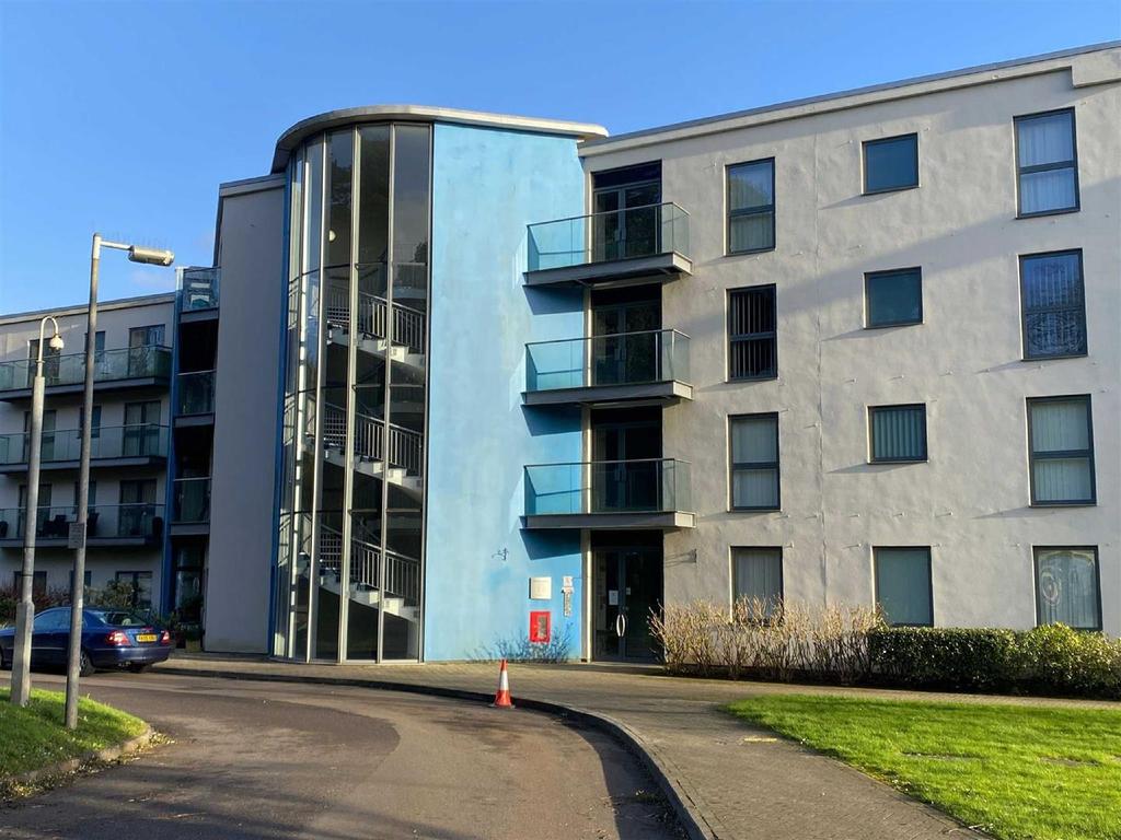 Woodlands, Hayes Point, Sully 1 bed flat £135,000