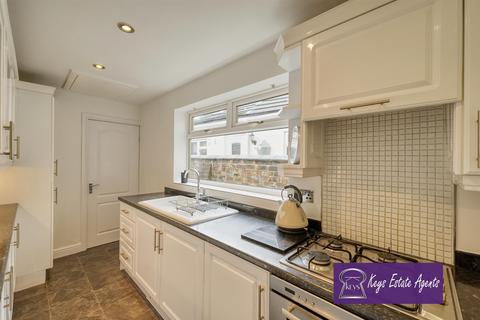 39 Thomas Street, Packmoor, Stoke-on-trent, ST7 4SS