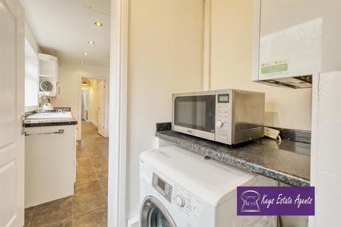 39 Thomas Street, Packmoor, Stoke-on-trent, ST7 4SS