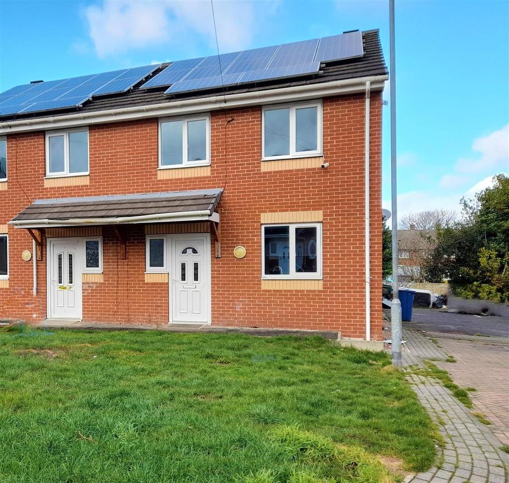 Morton Close, Barnsley 3 bed semidetached house £130,000