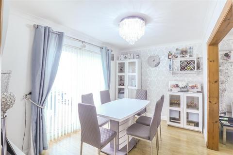 39 Harefield, Harlow, CM20 3EG