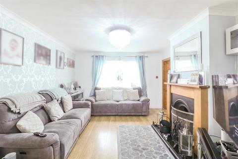 39 Harefield, Harlow, CM20 3EG