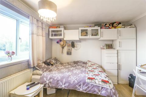39 Harefield, Harlow, CM20 3EG