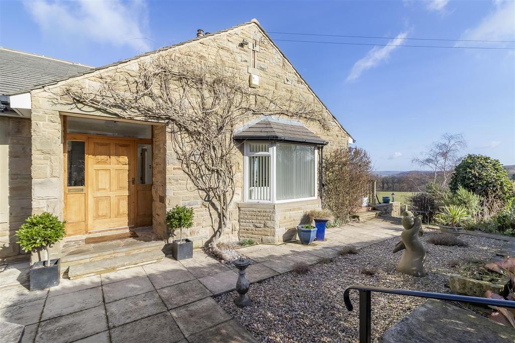 Hall Drive, Bramhope, Leeds 4 bed detached house £1,000,000