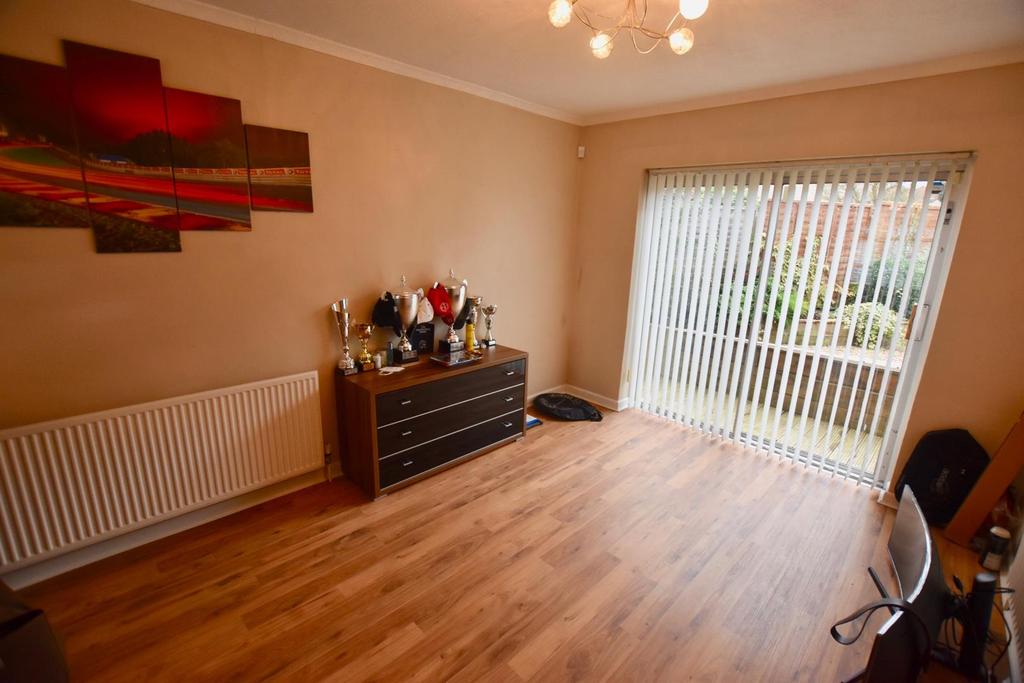 Wendover Rise, Coventry MODERN 3 BED ALLESLEY PARK PROPERTY 3 bed end