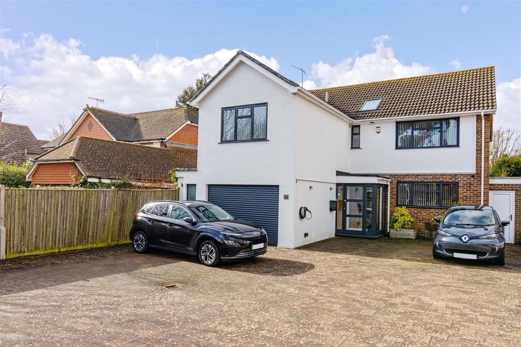 Offington Lane, Worthing 4 bed detached house £875,000