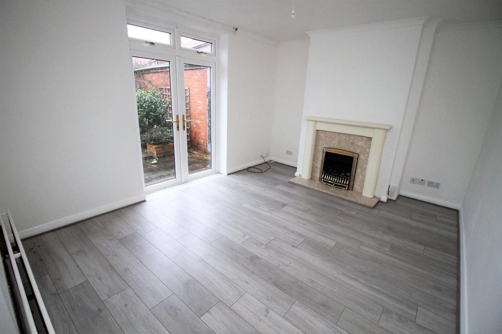 Appleton Road Stockton 3 bed semidetached house £595 pcm (£137 pw)