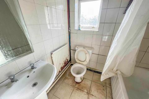 141 Bolingbroke Road, Coventry, CV3 1AR