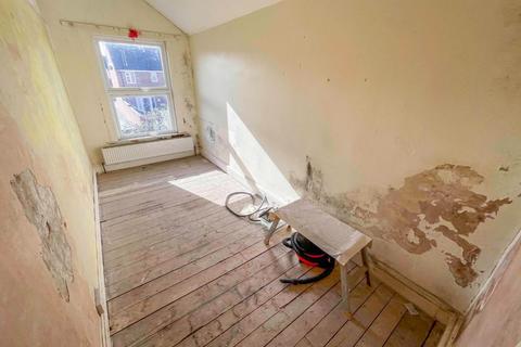 141 Bolingbroke Road, Coventry, CV3 1AR