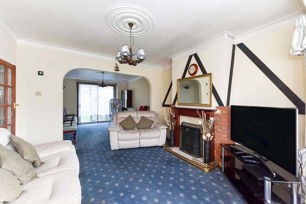 18 Rowden Park Gardens-1 resized.jpg