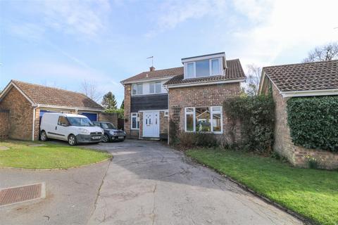 20 Woodham Drive, Hatfield Peverel, Chelmsford, CM3 2RR