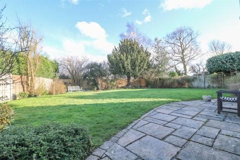 20 Woodham Drive, Hatfield Peverel, Chelmsford, CM3 2RR