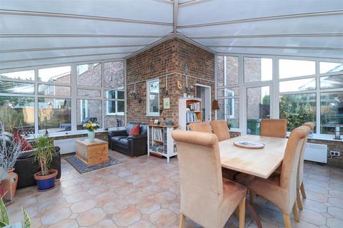 20 Woodham Drive, Hatfield Peverel, Chelmsford, CM3 2RR