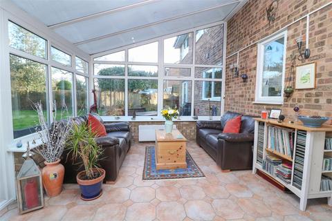 20 Woodham Drive, Hatfield Peverel, Chelmsford, CM3 2RR