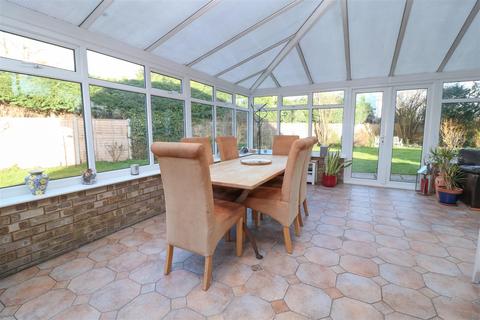 20 Woodham Drive, Hatfield Peverel, Chelmsford, CM3 2RR