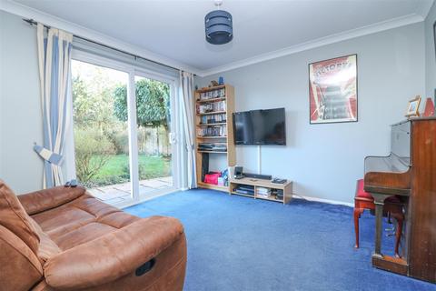 20 Woodham Drive, Hatfield Peverel, Chelmsford, CM3 2RR